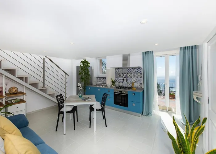 Апартаменти Yourhome - Casa Ivi